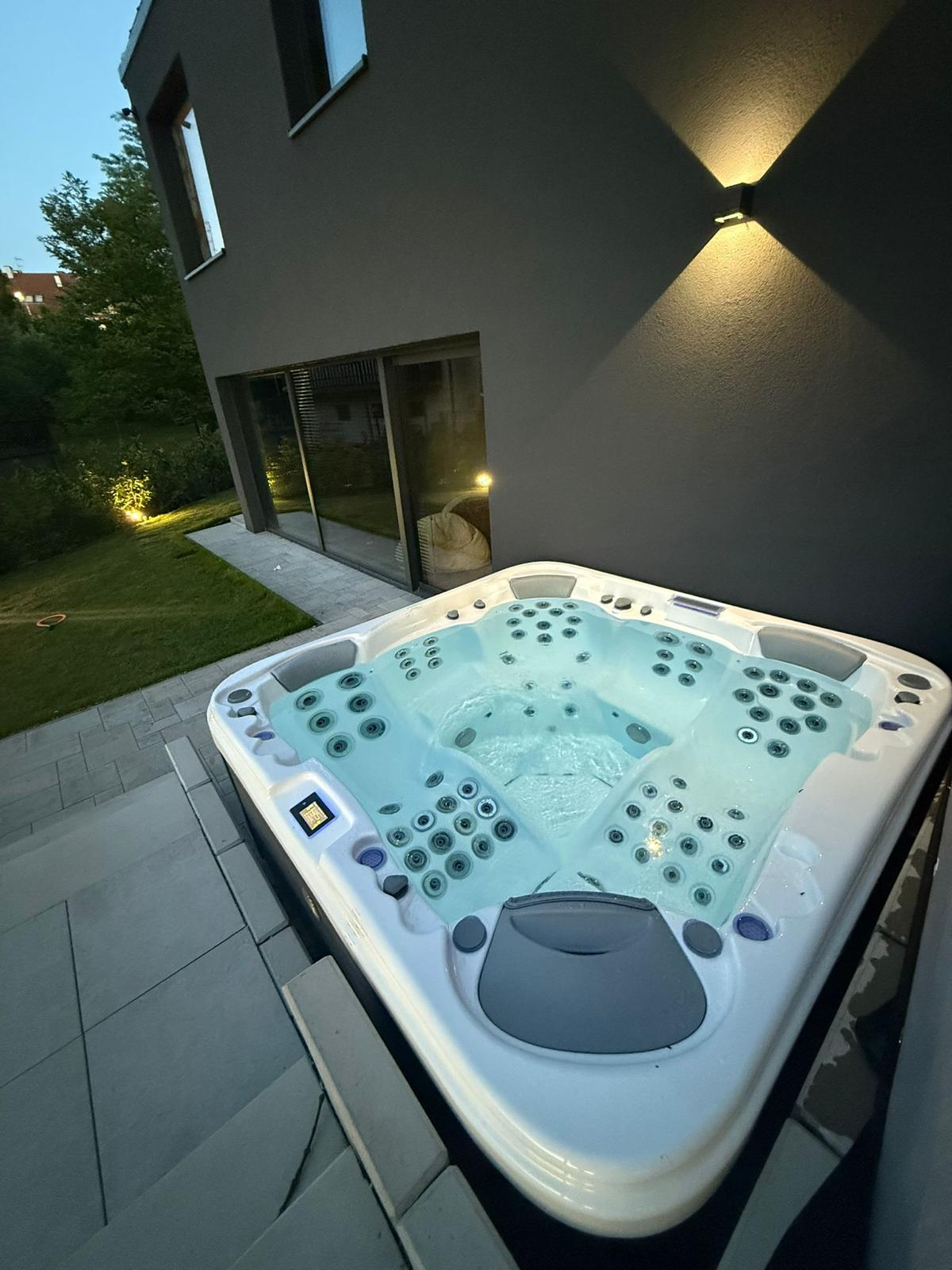Wellis BoraBora – wanna SPA z hydromasażem