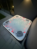 Wellis BoraBora wanna SPA z czerwonym podświetleniem LED