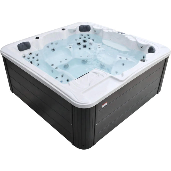 Aquajoy Borneo — marmur srebrnobiały, widok wanny SPA