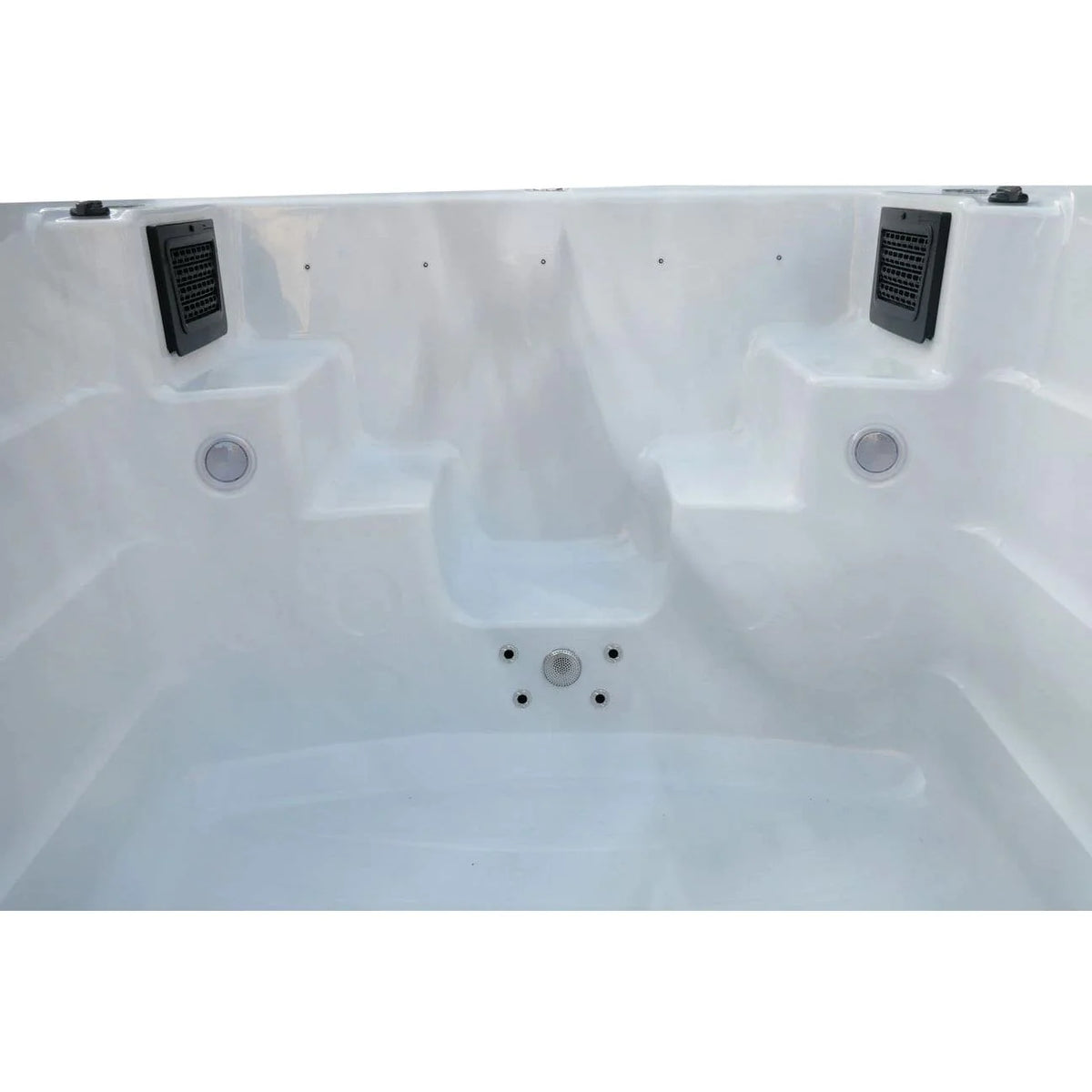 Aquajoy Infinity — marmur srebrnobiały, widok wanny SPA